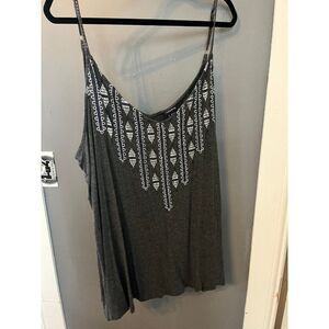 Torrid size 5 5x gray tank top with blue and white embroidery
